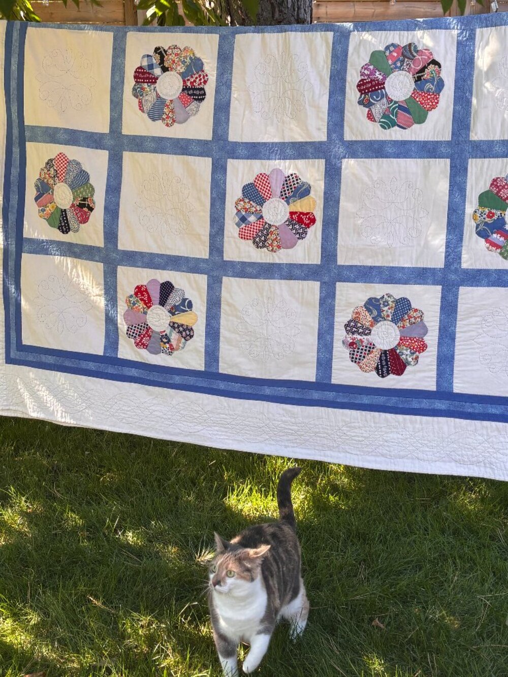 Antique Dresden Plate Quilt Block